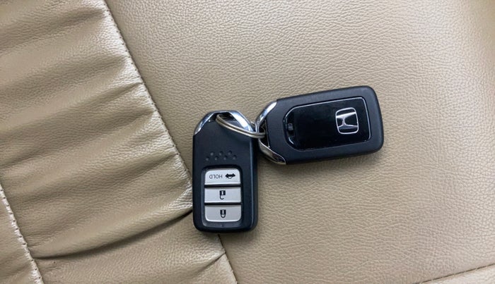 2019 Honda Amaze 1.2L I-VTEC VX, Petrol, Manual, 83,907 km, Key Close Up