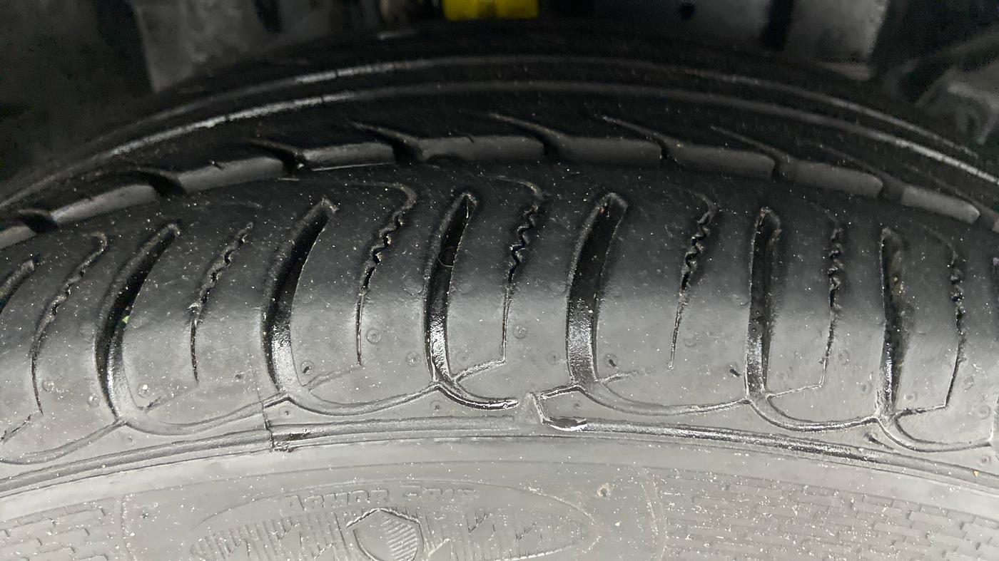2021 Ford Ecosport 1.5TITANIUM TDCI, Diesel, Manual, 23,471 km, Right Front Tyre Tread