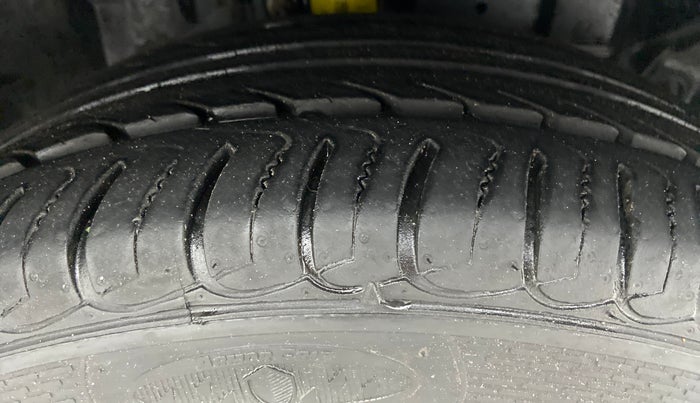 2021 Ford Ecosport 1.5TITANIUM TDCI, Diesel, Manual, 23,471 km, Right Front Tyre Tread