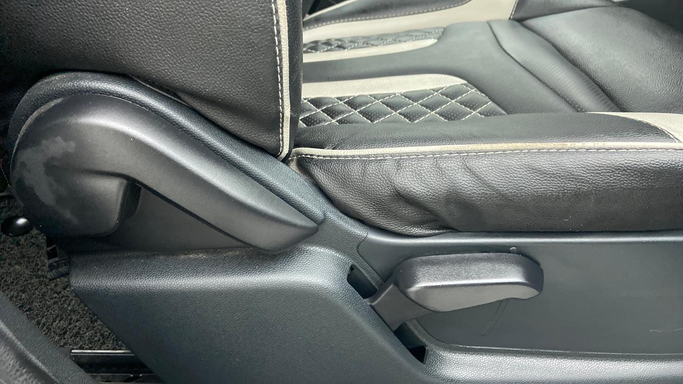 2021 Ford Ecosport 1.5TITANIUM TDCI, Diesel, Manual, 23,471 km, Driver Side Adjustment Panel