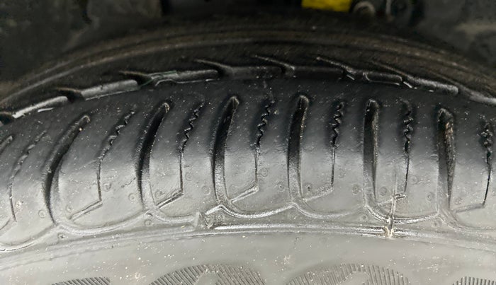 2021 Ford Ecosport 1.5TITANIUM TDCI, Diesel, Manual, 23,471 km, Left Front Tyre Tread
