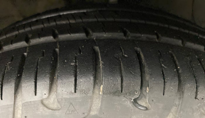 2018 Hyundai Grand i10 ASTA 1.2 VTVT, Petrol, Manual, 9,791 km, Right Front Tyre Tread