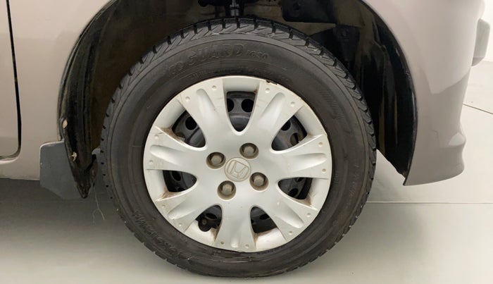 2013 Honda Brio S MT, Petrol, Manual, 52,761 km, Right Front Wheel