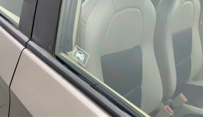2013 Honda Brio S MT, Petrol, Manual, 52,761 km, Driver-side door - Weather strip has minor damage