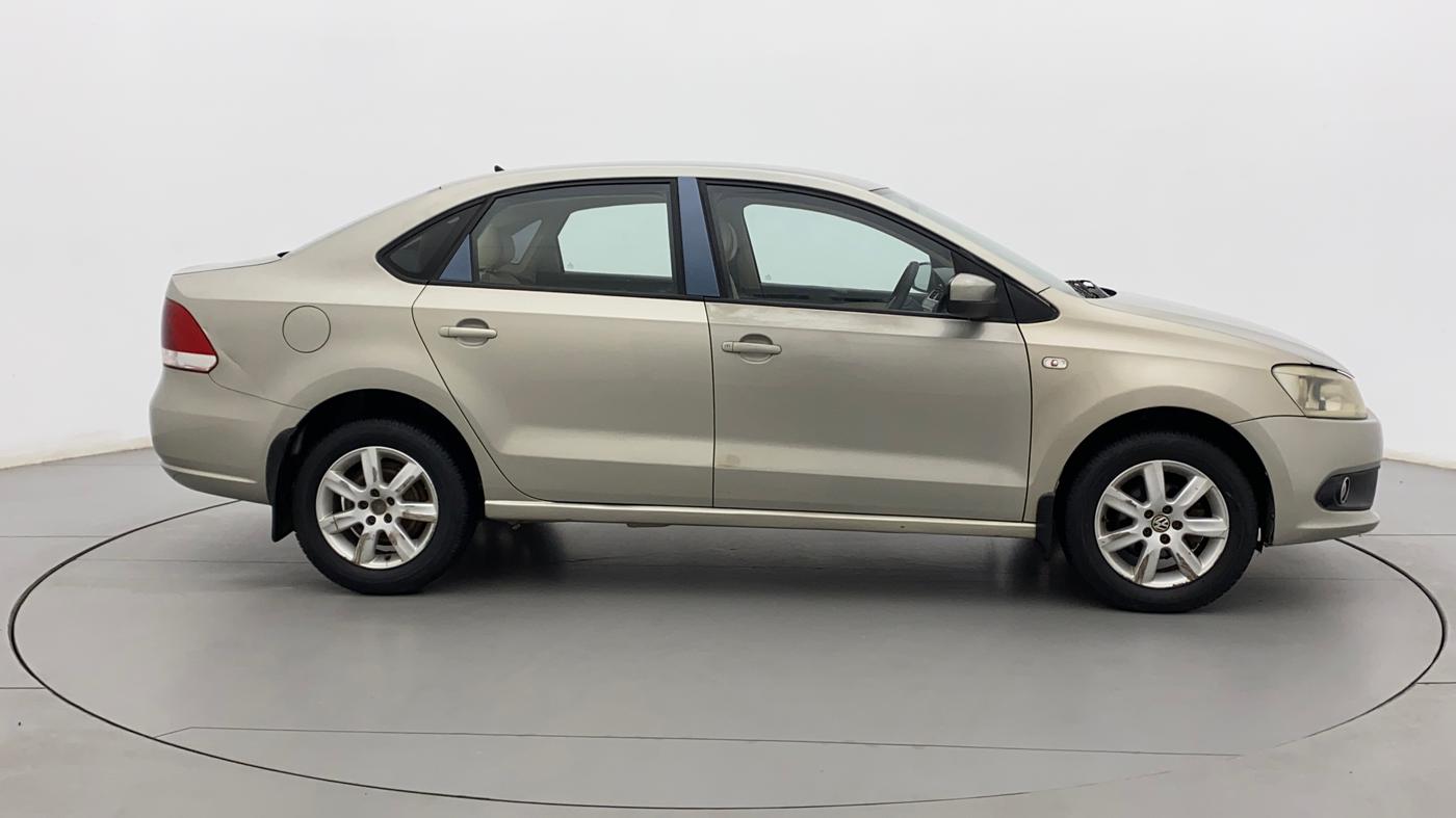 2011 Volkswagen Vento HIGHLINE 1.6 MPI, Petrol, Manual, 98,549 km, Right Side View