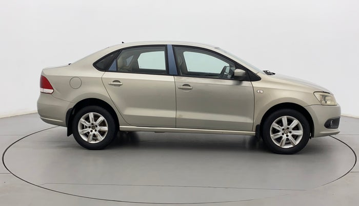 2011 Volkswagen Vento HIGHLINE 1.6 MPI, Petrol, Manual, 98,549 km, Right Side View