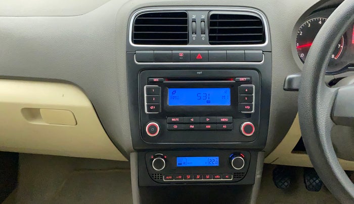 2011 Volkswagen Vento HIGHLINE 1.6 MPI, Petrol, Manual, 98,549 km, Air Conditioner