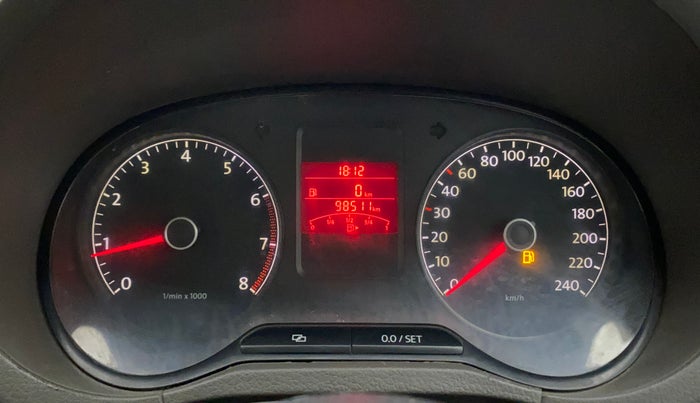 2011 Volkswagen Vento HIGHLINE 1.6 MPI, Petrol, Manual, 98,549 km, Odometer Image