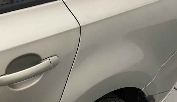 2011 Volkswagen Vento HIGHLINE 1.6 MPI, Petrol, Manual, 98,549 km, Left quarter panel - Minor scratches