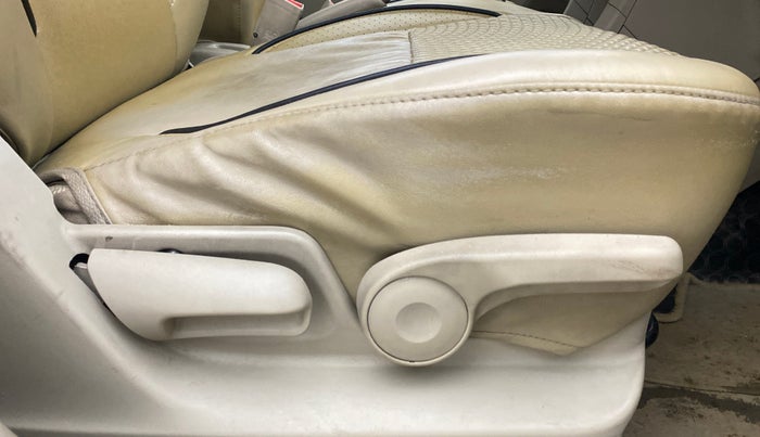 2015 Maruti Swift Dzire ZXI, Petrol, Manual, 88,388 km, Driver Side Adjustment Panel