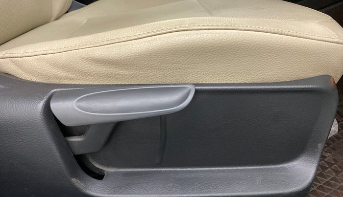 2018 Volkswagen Vento HIGHLINE 1.5 AT, Diesel, Automatic, 1,07,492 km, Driver Side Adjustment Panel