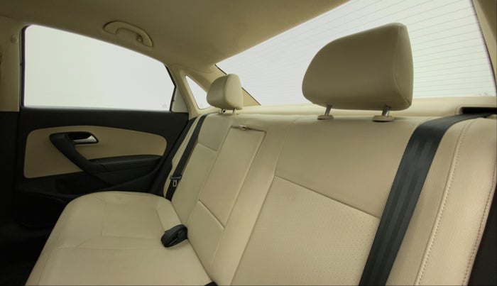 2018 Volkswagen Vento HIGHLINE 1.5 AT, Diesel, Automatic, 1,07,492 km, Right Side Rear Door Cabin