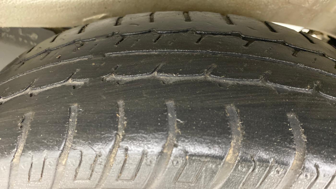 2018 Maruti Wagon R 1.0 VXI, Petrol, Manual, 35,691 km, Left Rear Tyre Tread