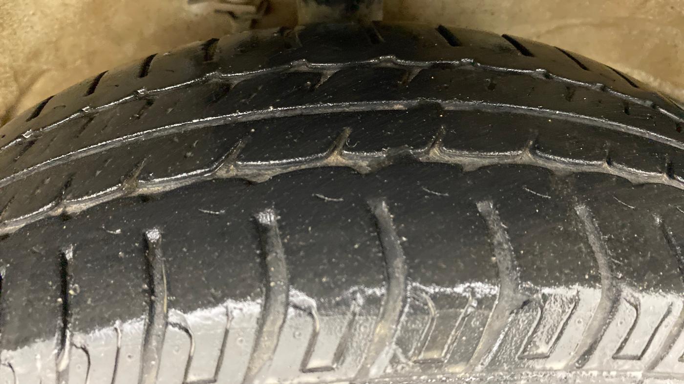 2018 Maruti Wagon R 1.0 VXI, Petrol, Manual, 35,691 km, Right Front Tyre Tread