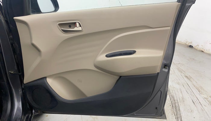 2019 Hyundai NEW SANTRO SPORTZ CNG, CNG, Manual, 94,636 km, Driver Side Door Panels Control