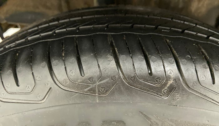 2022 Tata Tiago XT CNG 1.2 RTN, CNG, Manual, 10,993 km, Right Rear Tyre Tread