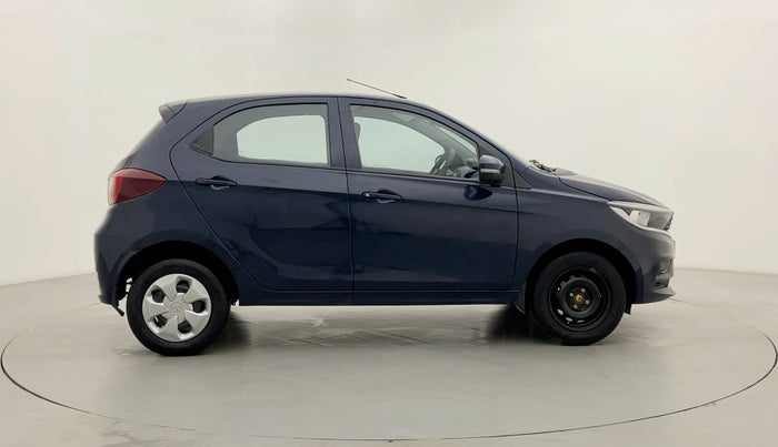 2022 Tata Tiago XT CNG 1.2 RTN, CNG, Manual, 10,993 km, Right Side View