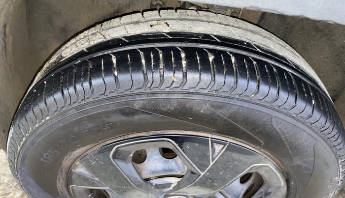 2023 Tata PUNCH ADVENTURE MT, Petrol, Manual, 21,153 km, Left Front Tyre Tread