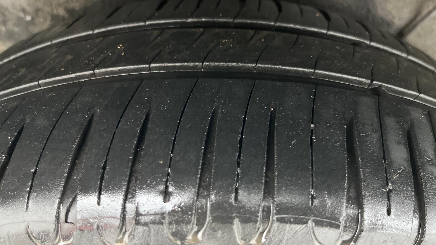2014 Hyundai i20 ASTA 1.2, Petrol, Manual, 61,766 km, Right Rear Tyre Tread