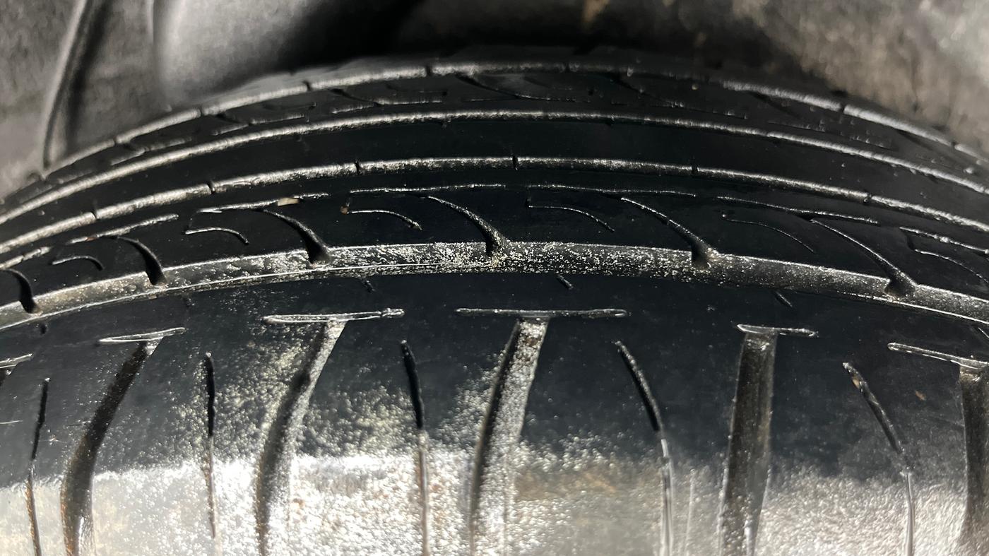 2014 Hyundai i20 ASTA 1.2, Petrol, Manual, 61,766 km, Left Rear Tyre Tread