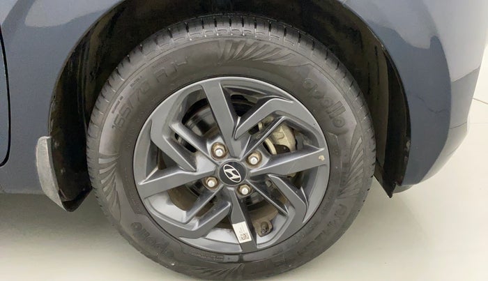 2021 Hyundai GRAND I10 NIOS SPORTZ AMT 1.2 KAPPA VTVT, Petrol, Automatic, 8,890 km, Right Front Wheel