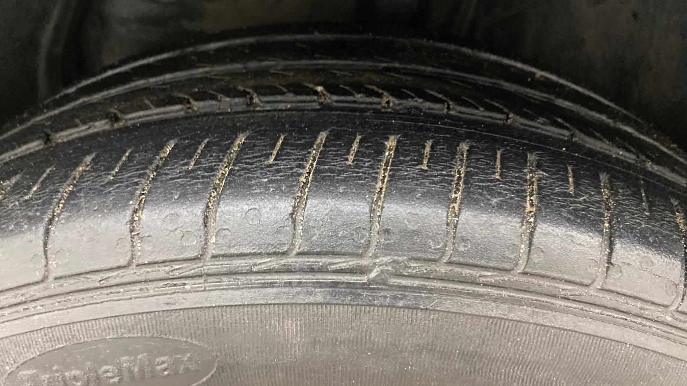 2018 Toyota YARIS G CVT, Petrol, Automatic, 10,000 km, Left Front Tyre Tread