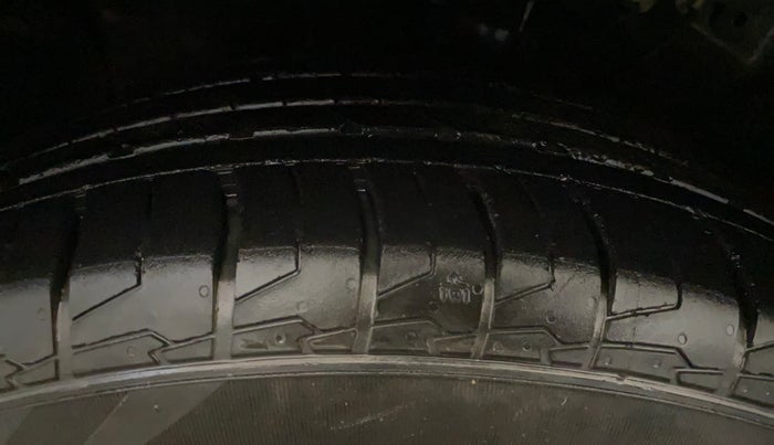 2018 Hyundai Creta SX AT 1.6 PETROL, Petrol, Automatic, 71,824 km, Left Front Tyre Tread