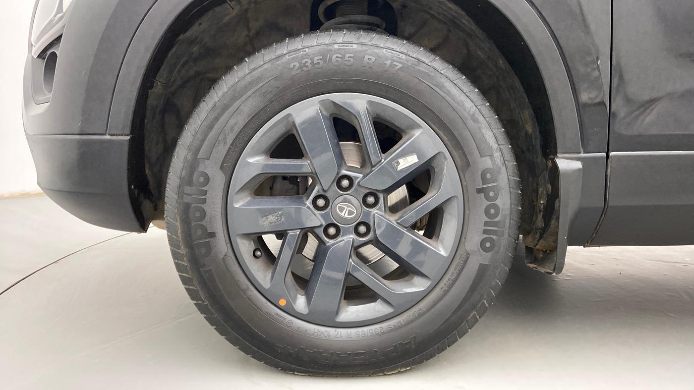 2022 Tata Harrier XT PLUS 2.0L KRYOTEC DARK EDITON, Diesel, Manual, 51,331 km, Left Front Wheel