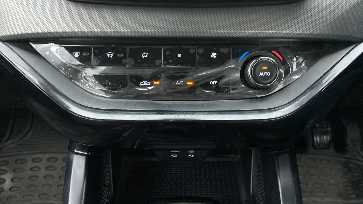 2022 Tata Harrier XT PLUS 2.0L KRYOTEC DARK EDITON, Diesel, Manual, 51,331 km, Automatic Climate Control