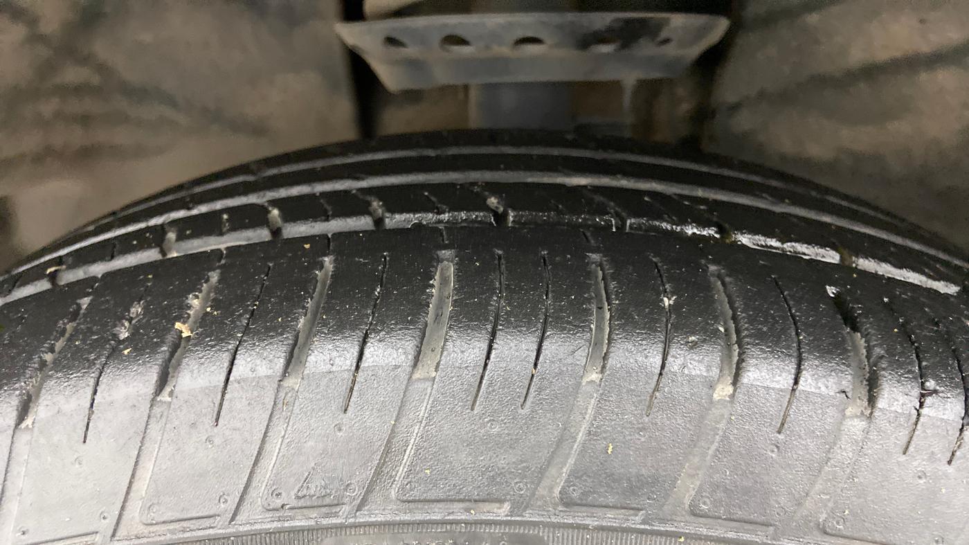 2022 Tata Harrier XT PLUS 2.0L KRYOTEC DARK EDITON, Diesel, Manual, 51,331 km, Left Front Tyre Tread