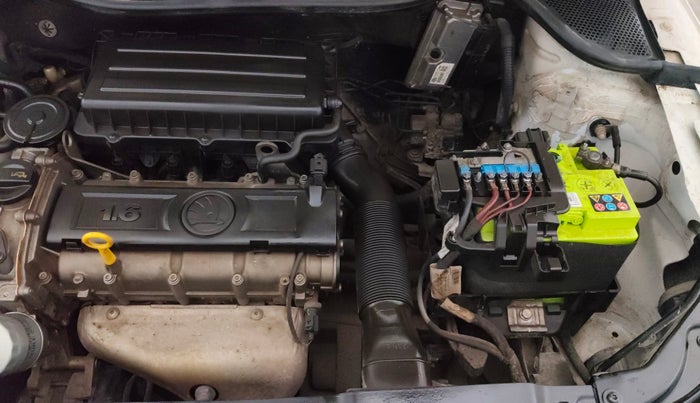 2017 Skoda Rapid AMBITION 1.6 MPI MT, Petrol, Manual, 42,422 km, Engine View - Left