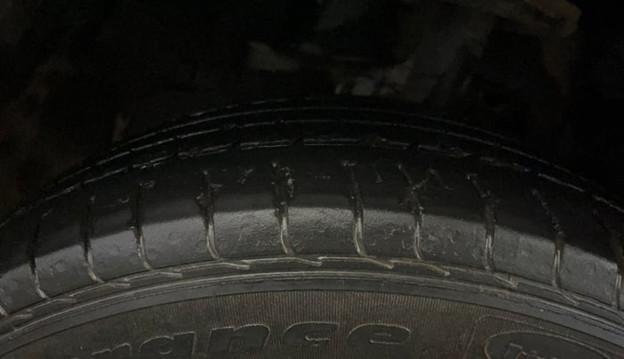 2022 Tata NEXON XZ PETROL, Petrol, Manual, 37,143 km, Left Front Tyre Tread