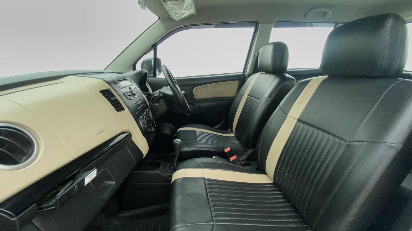 2018 Maruti Wagon R 1.0 VXI AMT, Petrol, Automatic, 33,011 km, Right Side Front Door Cabin