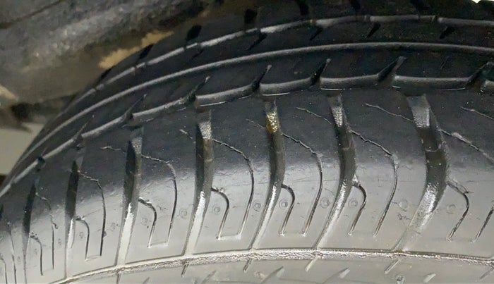 2018 Maruti Wagon R 1.0 VXI AMT, Petrol, Automatic, 33,011 km, Left Rear Tyre Tread