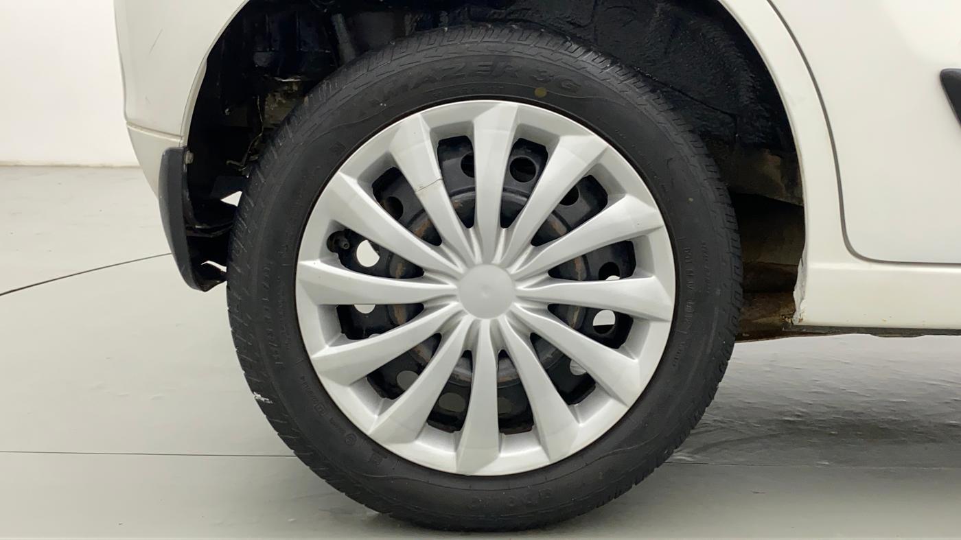 2018 Maruti Wagon R 1.0 VXI AMT, Petrol, Automatic, 33,011 km, Right Rear Wheel