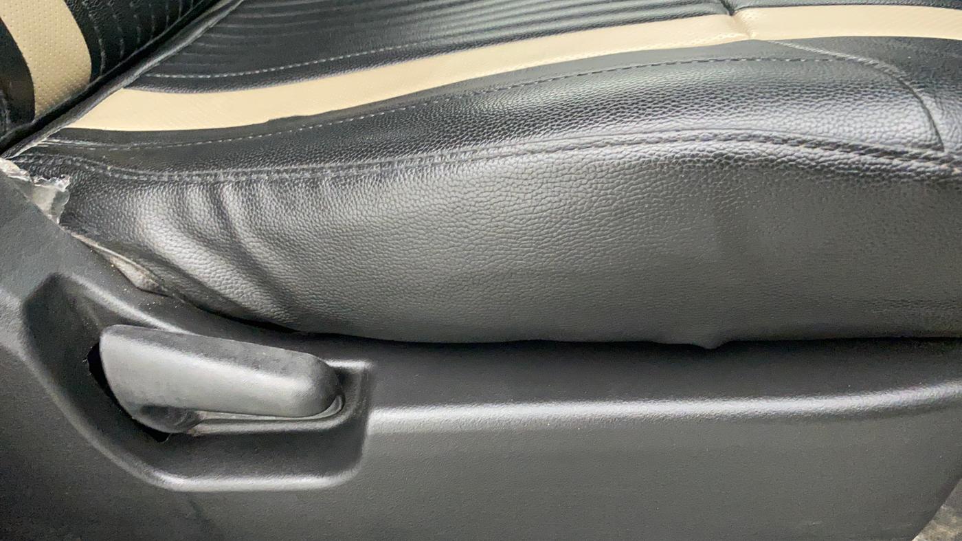 2018 Maruti Wagon R 1.0 VXI AMT, Petrol, Automatic, 33,011 km, Driver Side Adjustment Panel