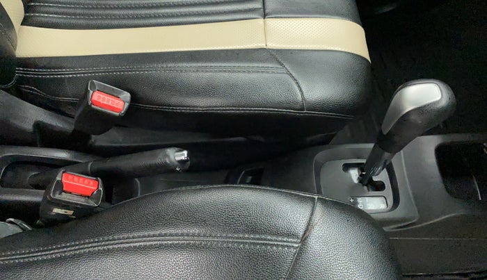 2018 Maruti Wagon R 1.0 VXI AMT, Petrol, Automatic, 33,011 km, Gear Lever