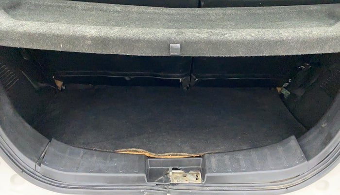 2018 Maruti Wagon R 1.0 VXI AMT, Petrol, Automatic, 33,011 km, Boot Inside