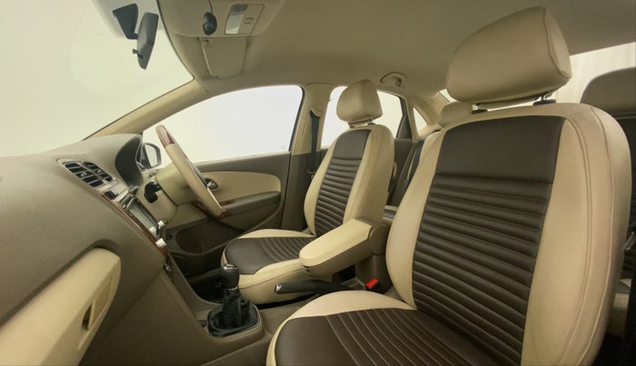 2015 Skoda Rapid ELEGANCE 1.6 MPI MT, Petrol, Manual, 40,508 km, Right Side Front Door Cabin