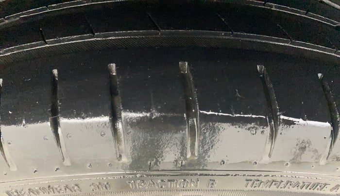 2020 Hyundai Elite i20 ASTA (O) CVT, Petrol, Automatic, 46,476 km, Right Rear Tyre Tread