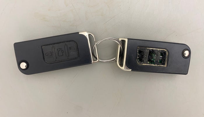 2014 Mahindra XUV500 W8, Diesel, Manual, 85,652 km, Key Close Up