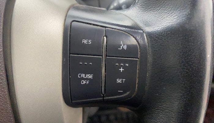 2014 Mahindra XUV500 W8, Diesel, Manual, 85,652 km, Adaptive Cruise Control