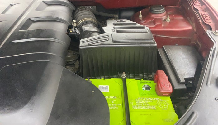 2014 Mahindra XUV500 W8, Diesel, Manual, 85,652 km, Engine View - Left