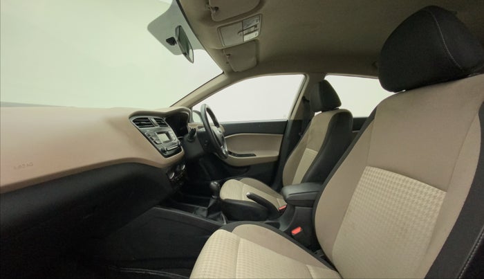 2018 Hyundai Elite i20 SPORTZ 1.2, Petrol, Manual, 21,235 km, Right Side Front Door Cabin