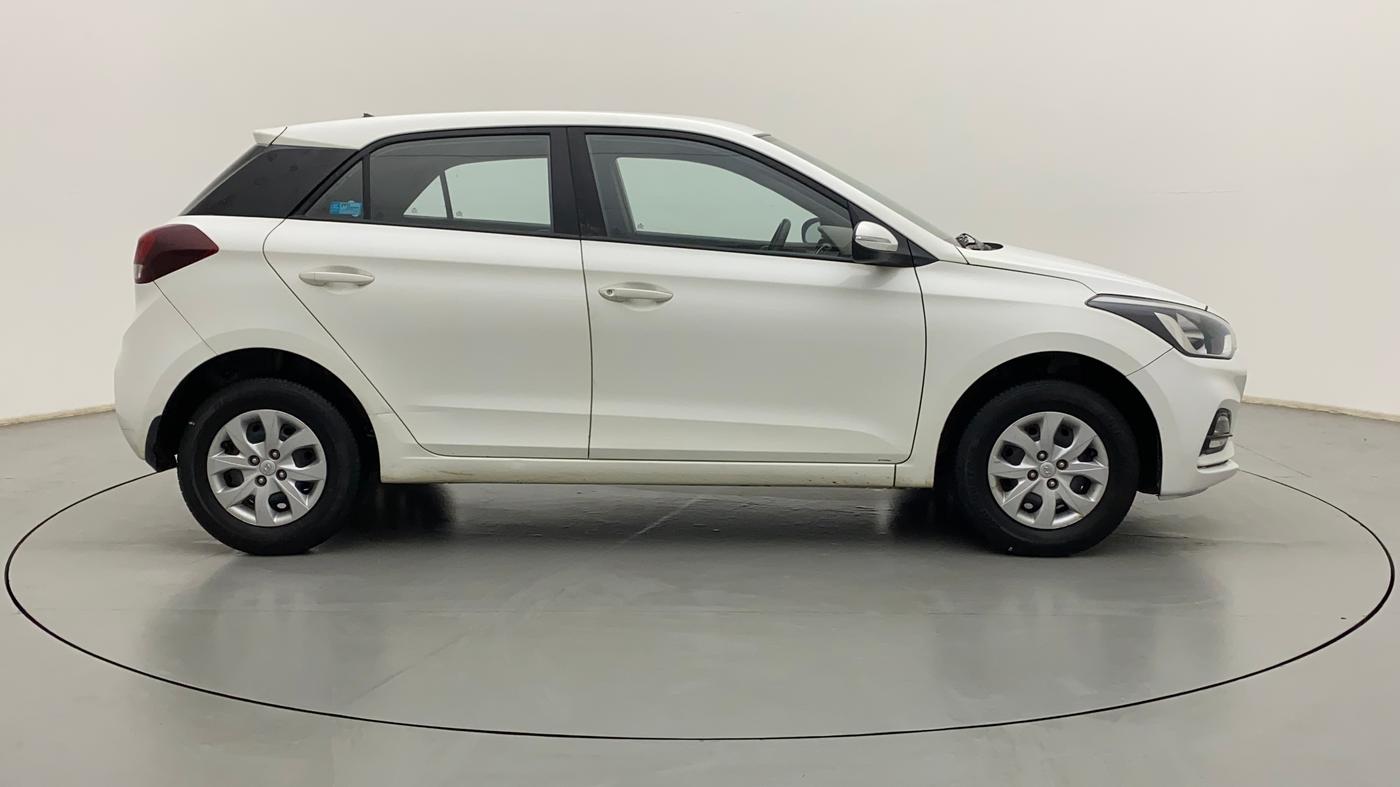 2018 Hyundai Elite i20 SPORTZ 1.2, Petrol, Manual, 21,235 km, Right Side View