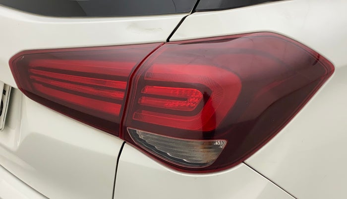 2018 Hyundai Elite i20 SPORTZ 1.2, Petrol, Manual, 21,235 km, Right tail light - Faded