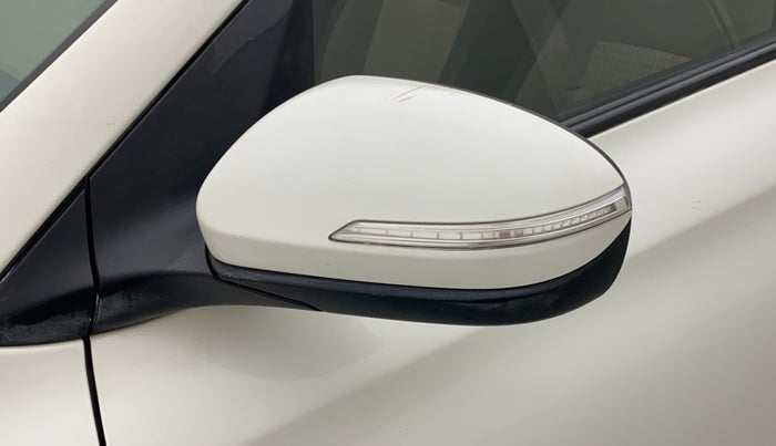 2018 Hyundai Elite i20 SPORTZ 1.2, Petrol, Manual, 21,235 km, Left rear-view mirror - Indicator light has minor damage