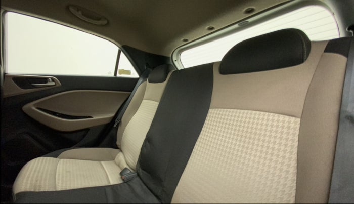 2018 Hyundai Elite i20 SPORTZ 1.2, Petrol, Manual, 21,235 km, Right Side Rear Door Cabin