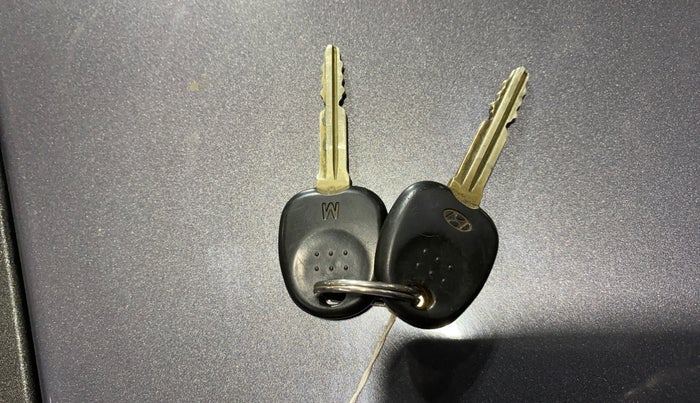 2016 Hyundai Eon ERA +, Petrol, Manual, 28,280 km, Key Close Up