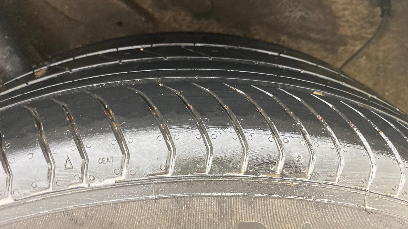 2023 Hyundai VENUE SX 1.2 PETROL, Petrol, Manual, 18,222 km, Right Rear Tyre Tread